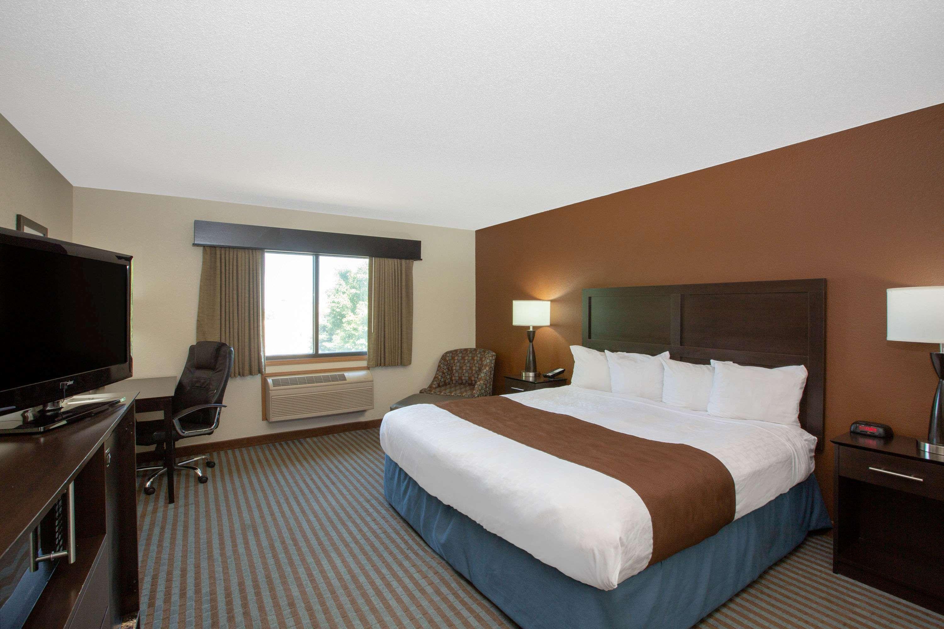 Americinn By Wyndham Lincoln North Экстерьер фото