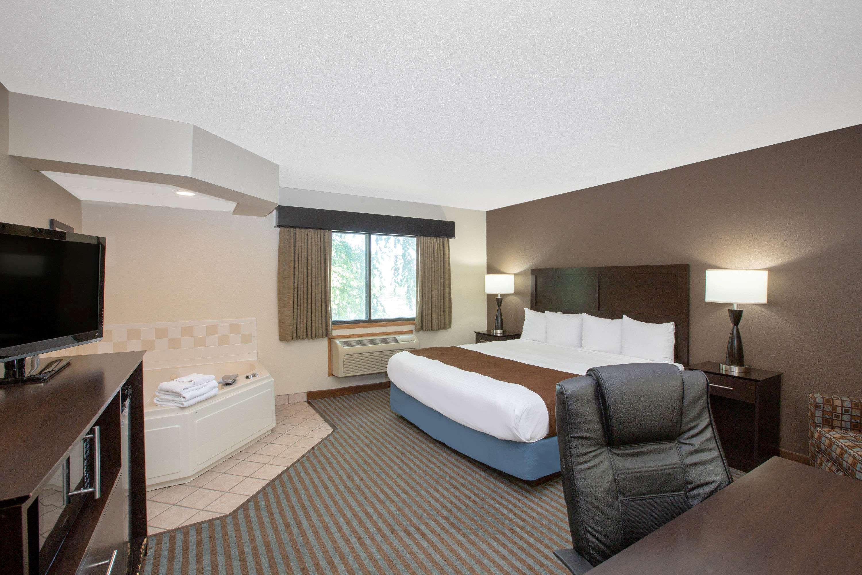 Americinn By Wyndham Lincoln North Экстерьер фото